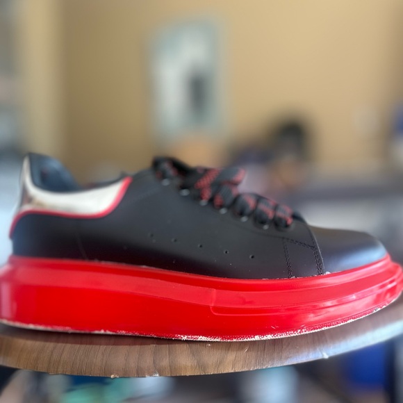 Pre-owned Alexander Mcqueens size 9 - Picture 10 of 15